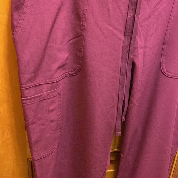 NWt Greys Anatomy 3 Pocket Low Rise Pant - Picture 5 of 12